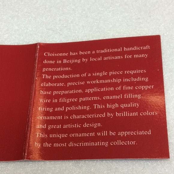 FINAL SALE PRICE Dillard’s Cloisonné Pine Cone Ornament w/Red Box - Picture 8 of 8